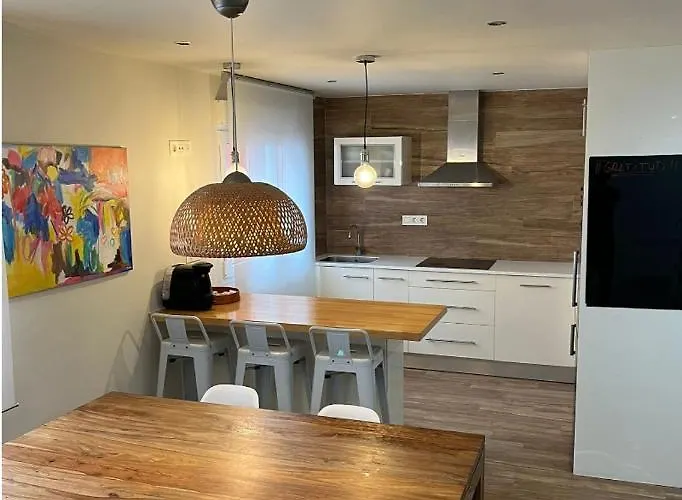 Precioso Piso Soleado Totalmente Reformado En * Gijón