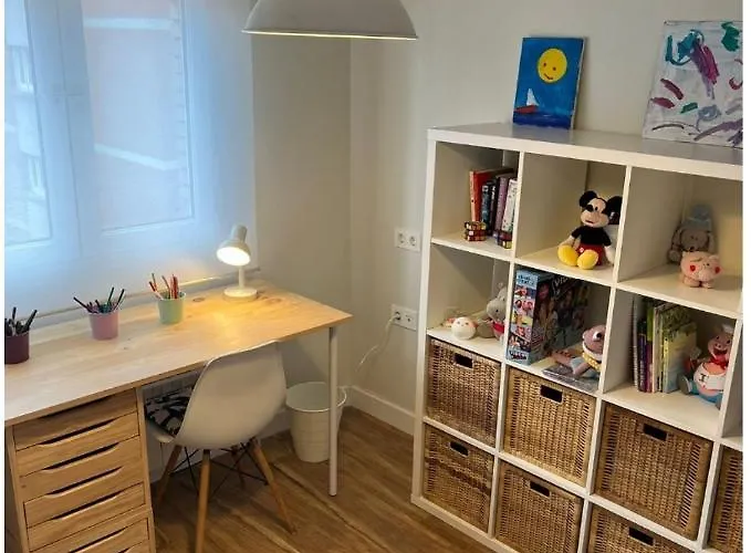 Precioso Piso Soleado Totalmente Reformado En * Χιχόν